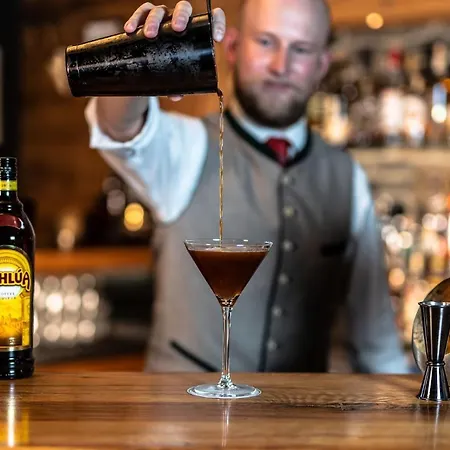 Отель Kaprunerhof 4*