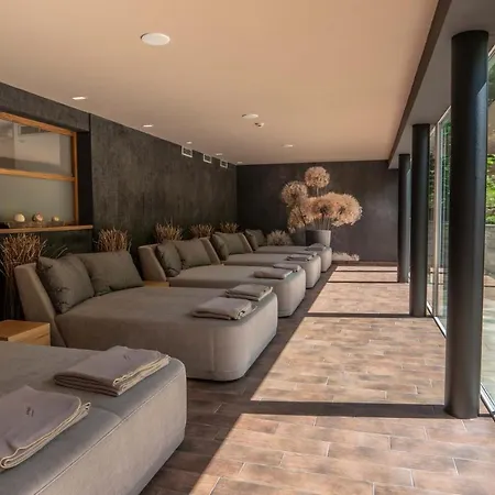 Отель Kaprunerhof 4*