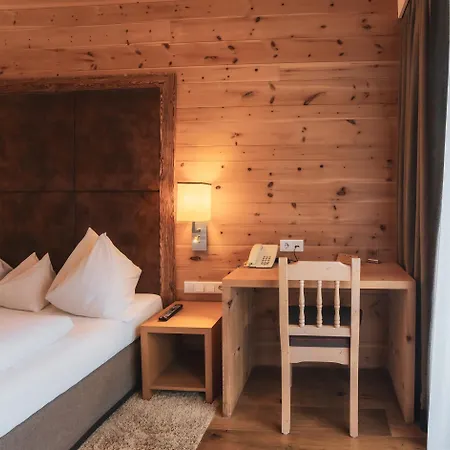 Kaprunerhof 4*
