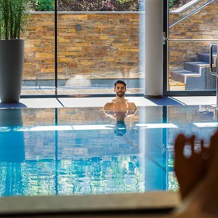 Отель Kaprunerhof 4*