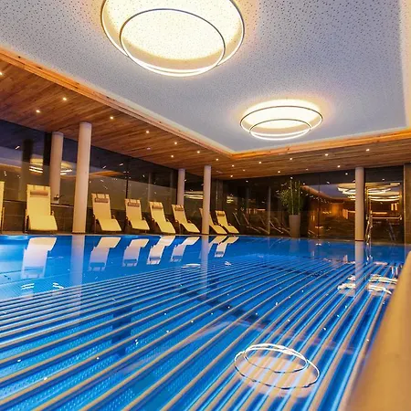 Отель Kaprunerhof Капрун