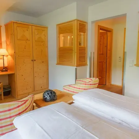 Kaprunerhof Отель 4*